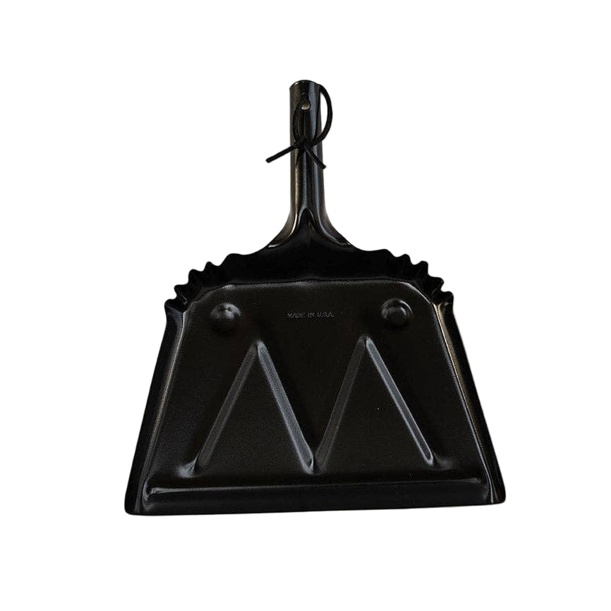 The Farmhouse Dustpan