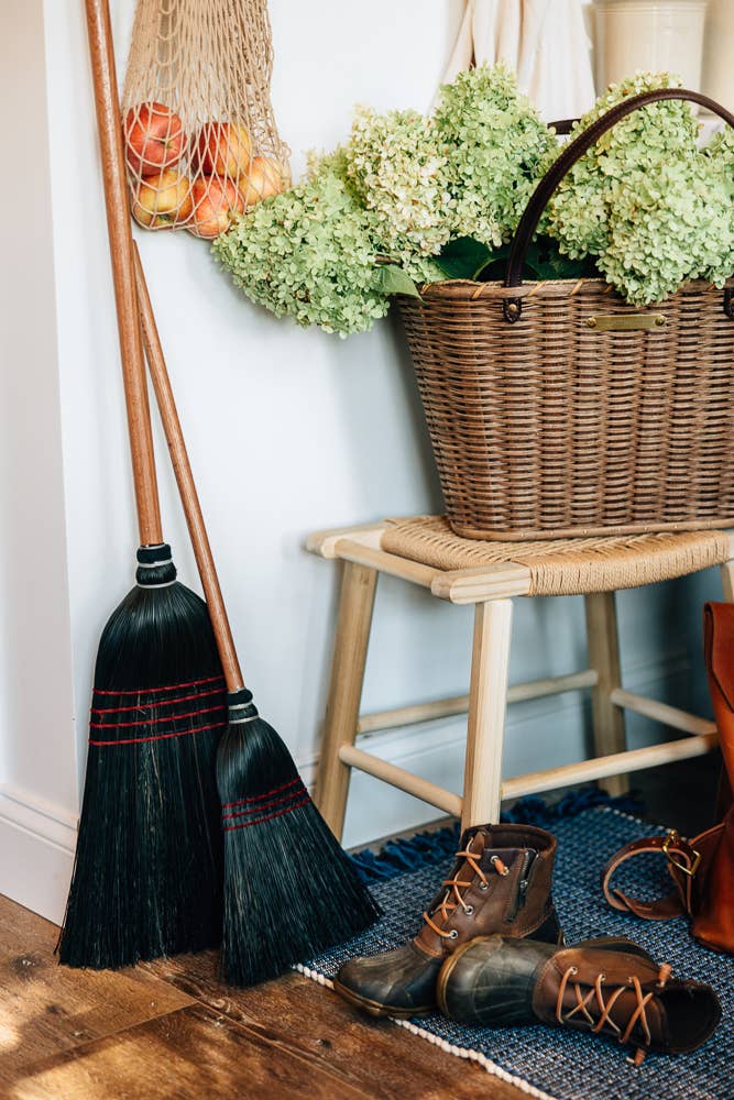 Child's Broom | Black