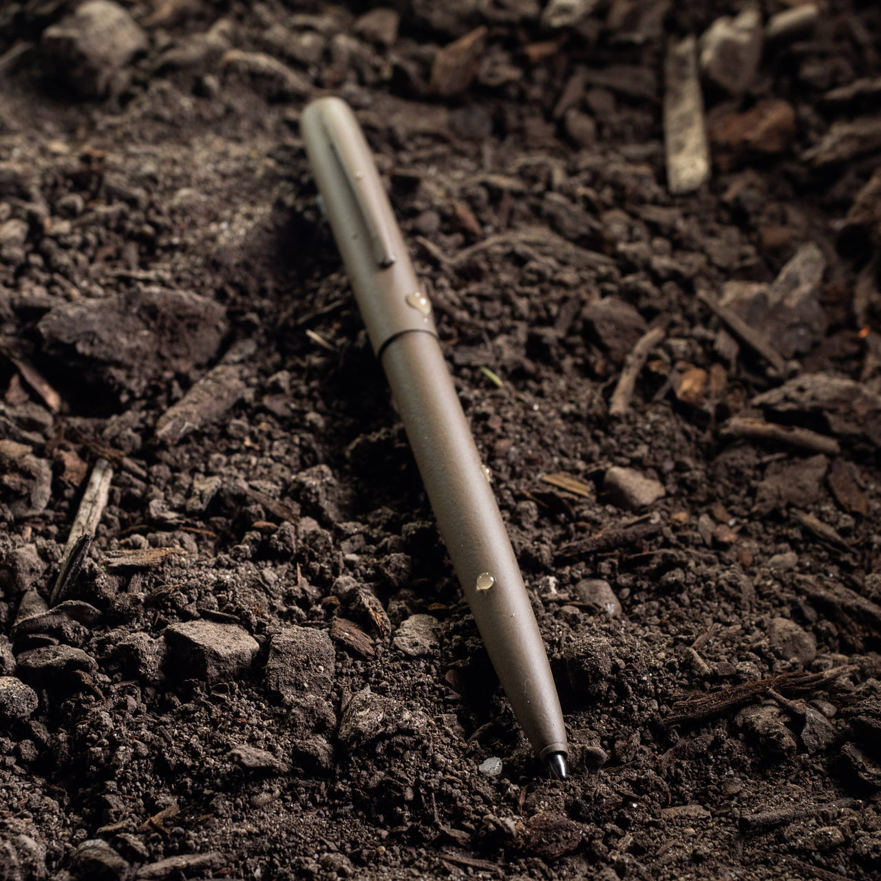 All-Weather Metal Clicker Pen | Dark Tan