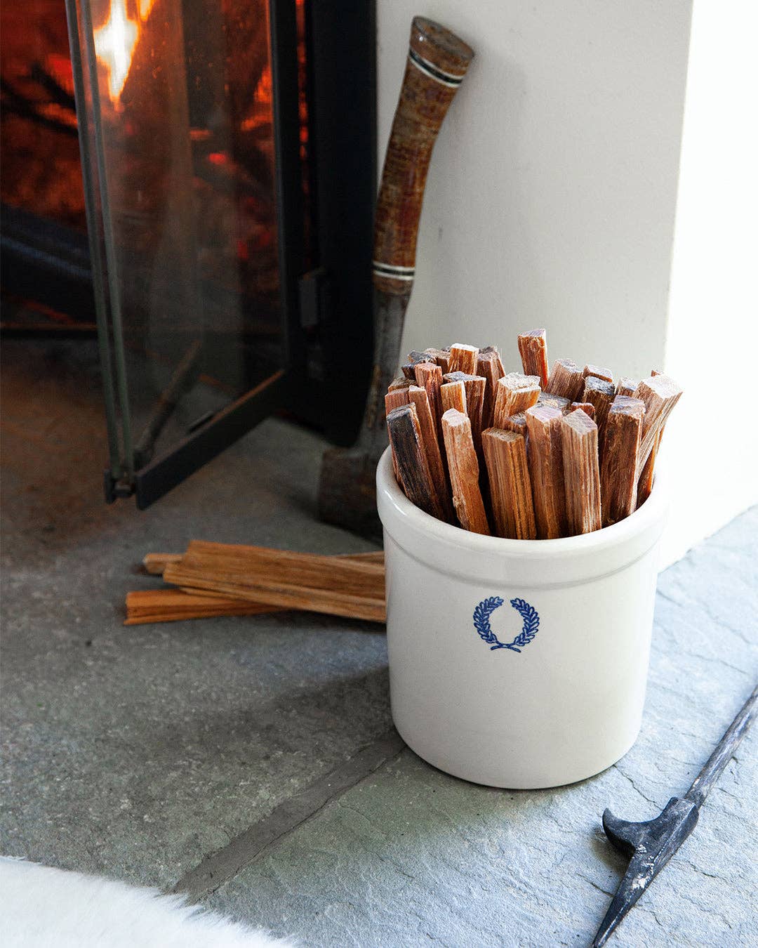 Laurel Fireside Crock