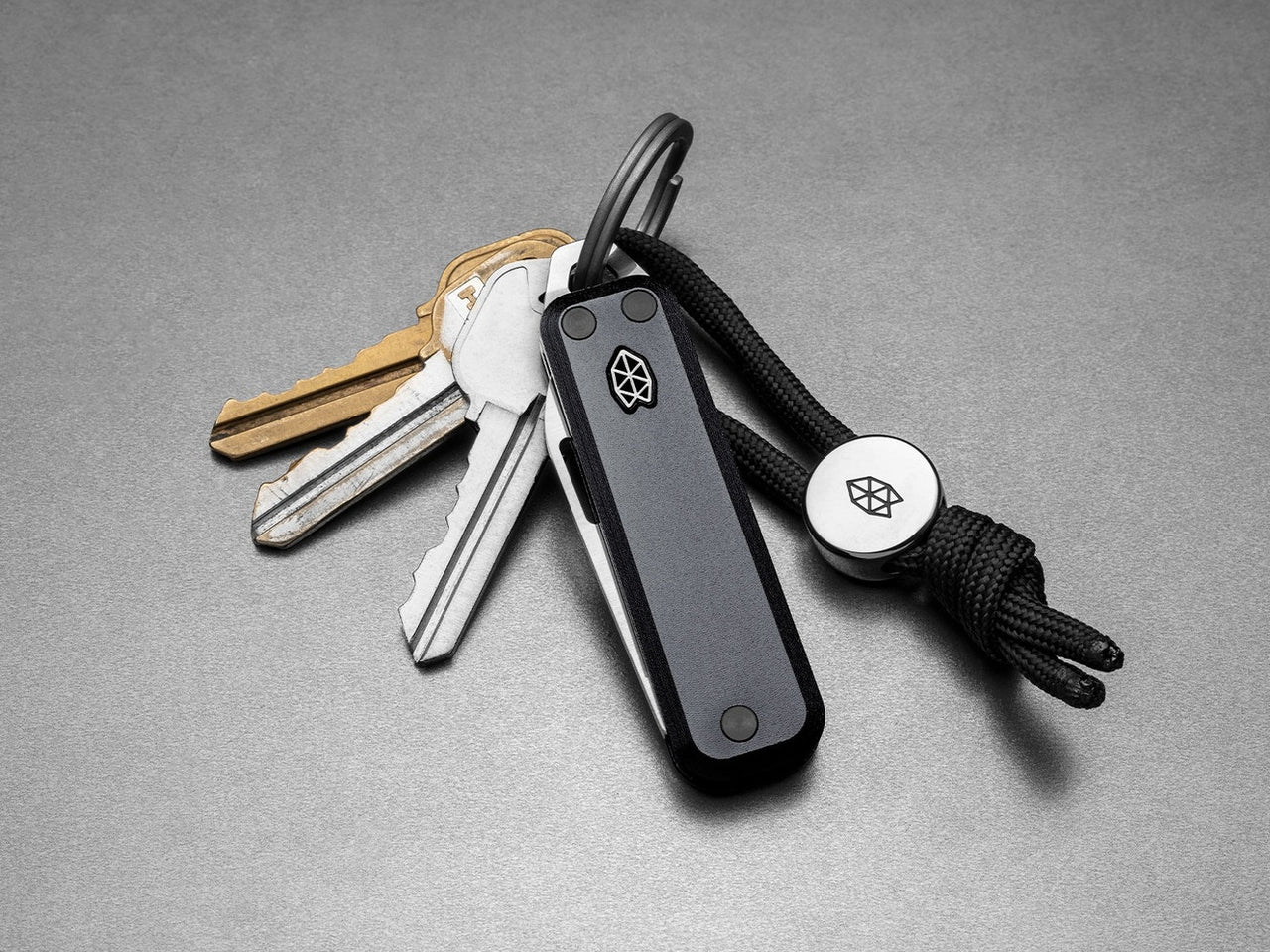 The Elko | Black & Black